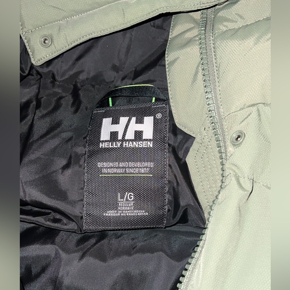 Helly Hansen Puffer Jacket - large smoke free home - Picture 3 of 3